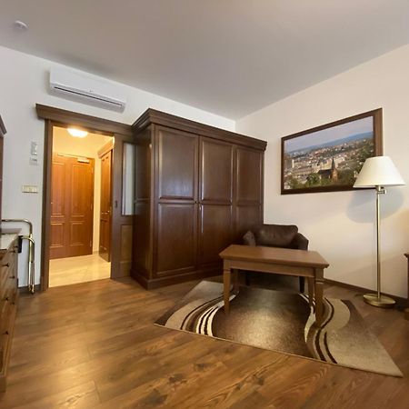 Parkhotel Brno Buitenkant foto