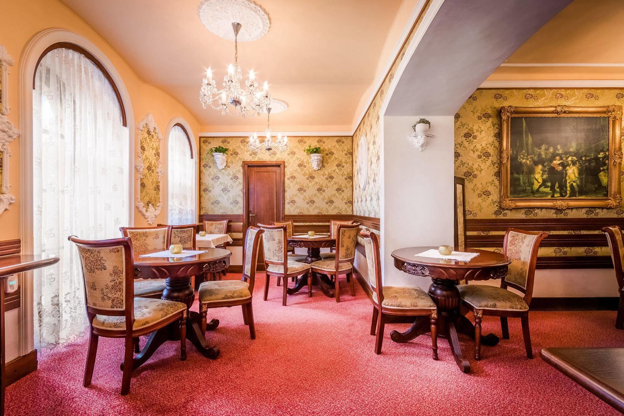 Parkhotel Brno Buitenkant foto