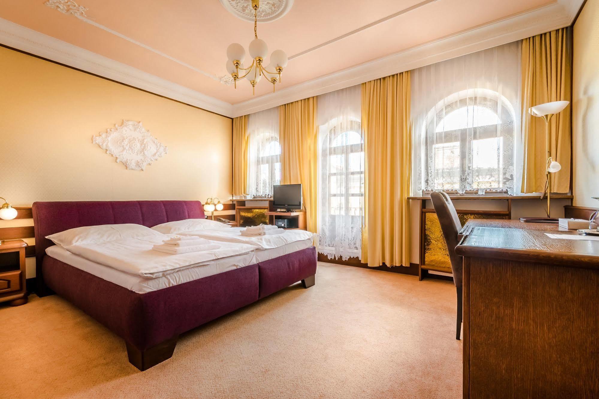 Parkhotel Brno Buitenkant foto
